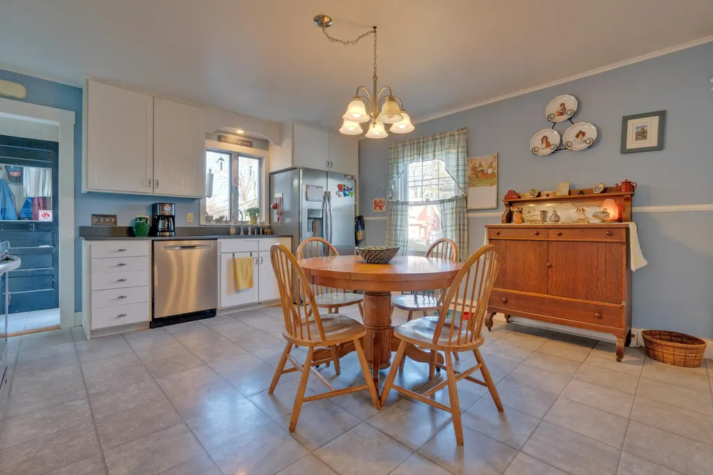 10 Herring Avenue Biddeford ME 04005