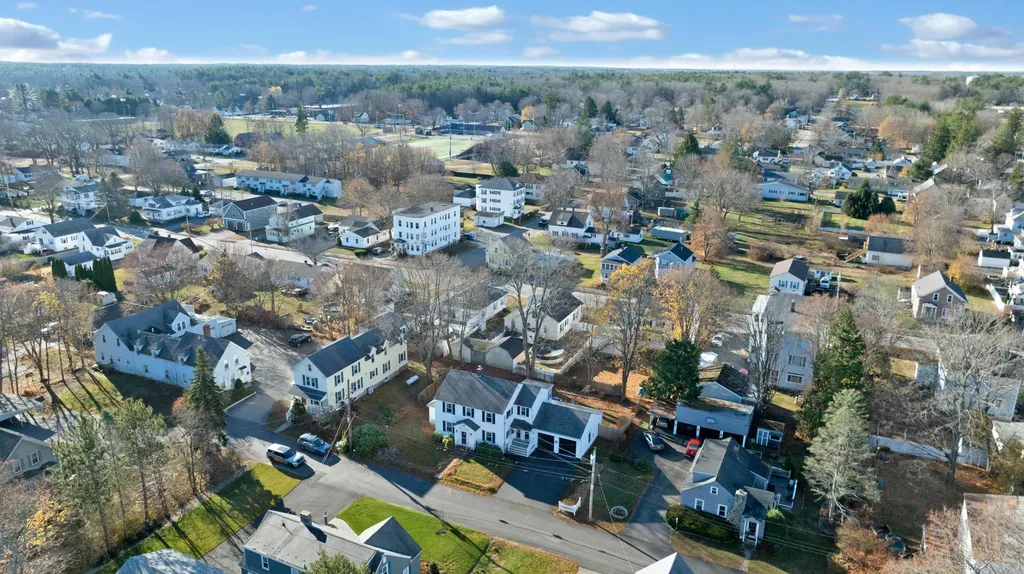 10 Herring Avenue Biddeford ME 04005