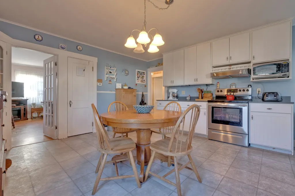 10 Herring Avenue Biddeford ME 04005