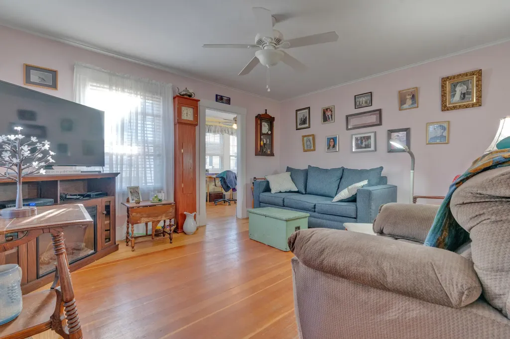 10 Herring Avenue Biddeford ME 04005