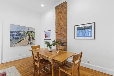15 Lewis Street Portland ME 04102