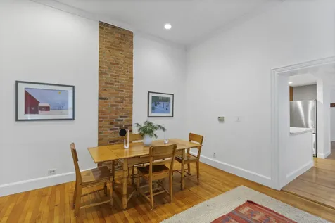 15 Lewis Street Portland ME 04102