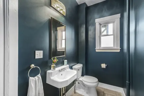 15 Lewis Street Portland ME 04102