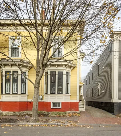 15 Lewis Street Portland ME 04102