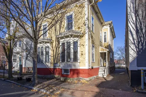 15 Lewis Street Portland ME 04102