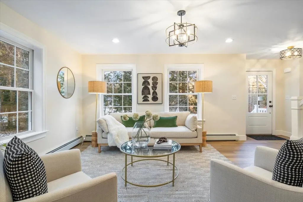 67 Mast Hill Road Saco ME 04072