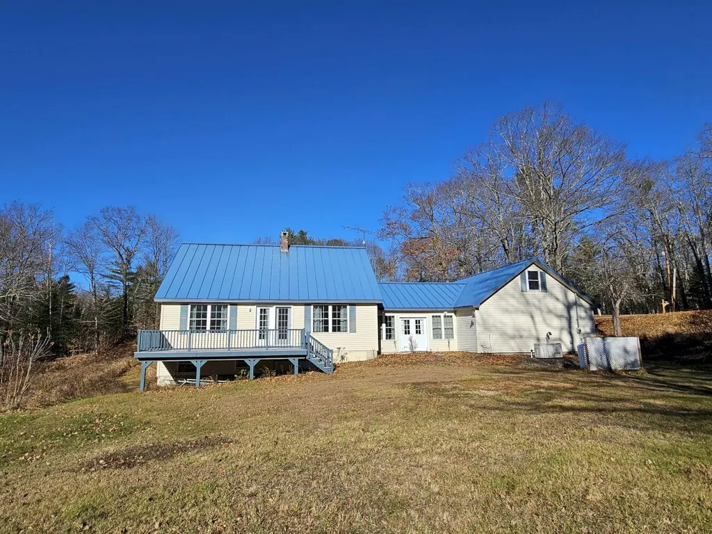 18 Brann Road Vassalboro ME 04989