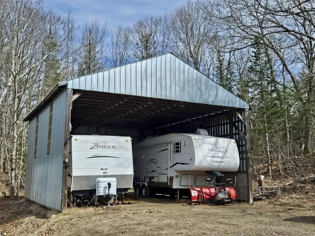 18 Brann Road Vassalboro ME 04989
