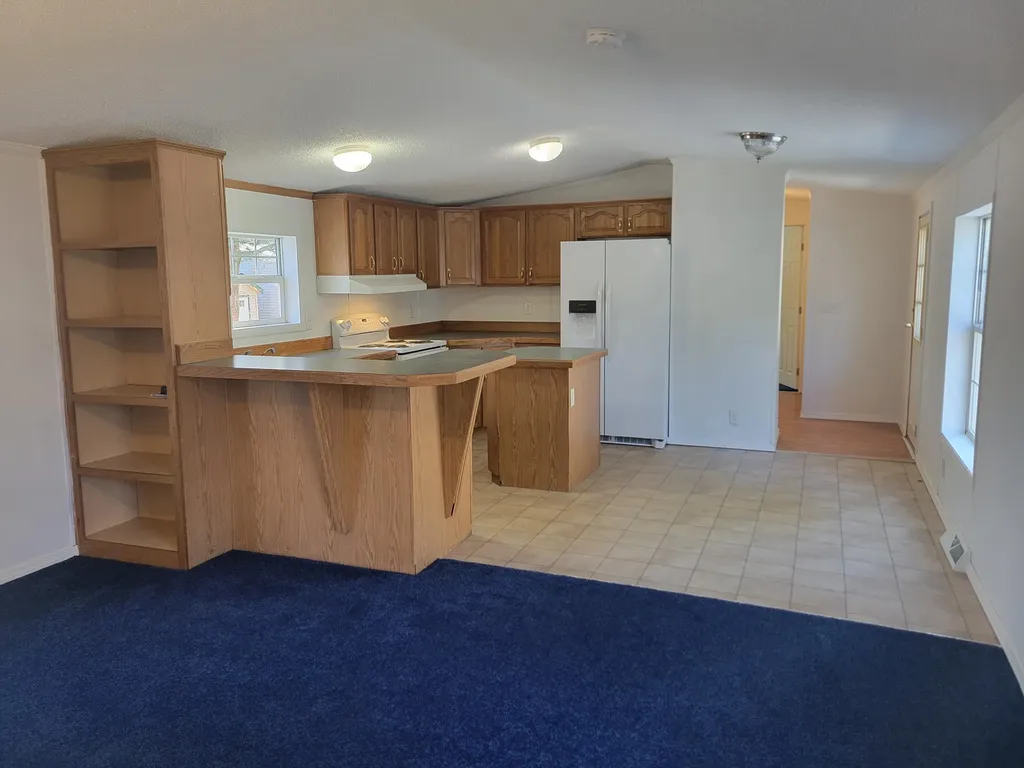 27 Larry Lane Brunswick ME 04011