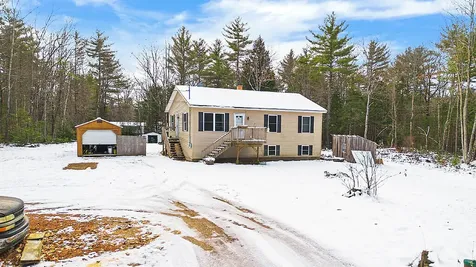 4 Youngs Drive Leeds ME 04263