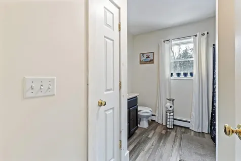 4 Youngs Drive Leeds ME 04263