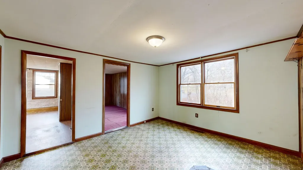 188 Pleasant Street Richmond ME 04357