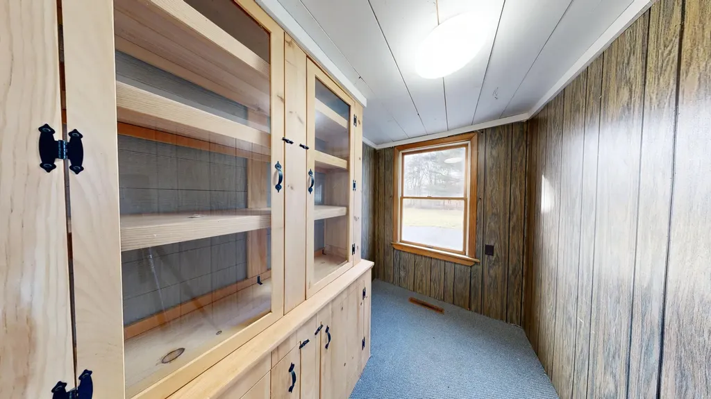 188 Pleasant Street Richmond ME 04357