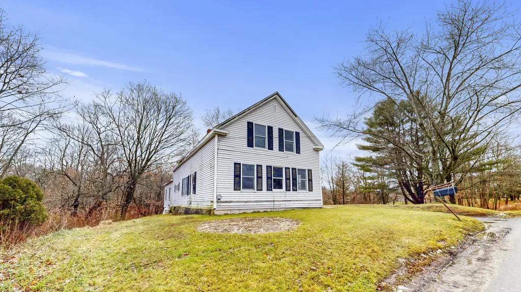 188 Pleasant Street Richmond ME 04357