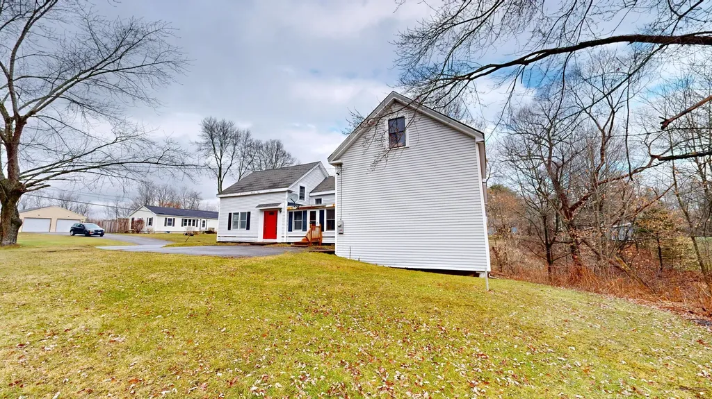 188 Pleasant Street Richmond ME 04357
