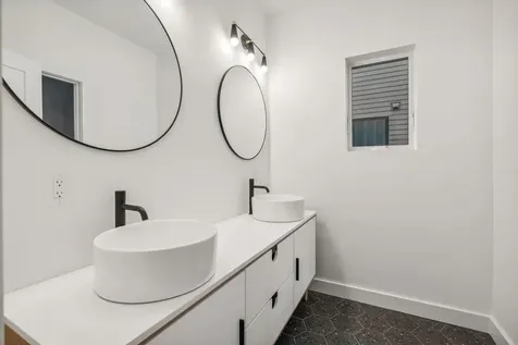 26 Sheridan Street Portland ME 04101