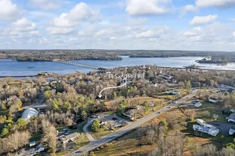 34 Sand Hill Road Wiscasset ME 04578