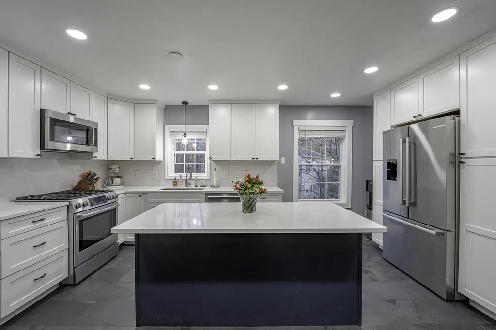 705 River Road Bowdoinham ME 04008