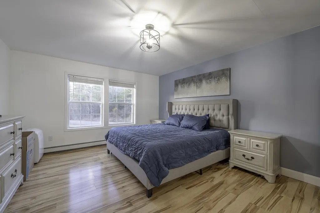 705 River Road Bowdoinham ME 04008