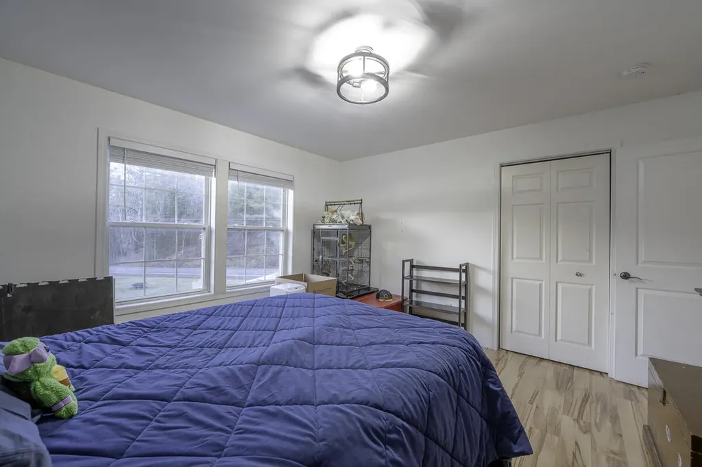 705 River Road Bowdoinham ME 04008