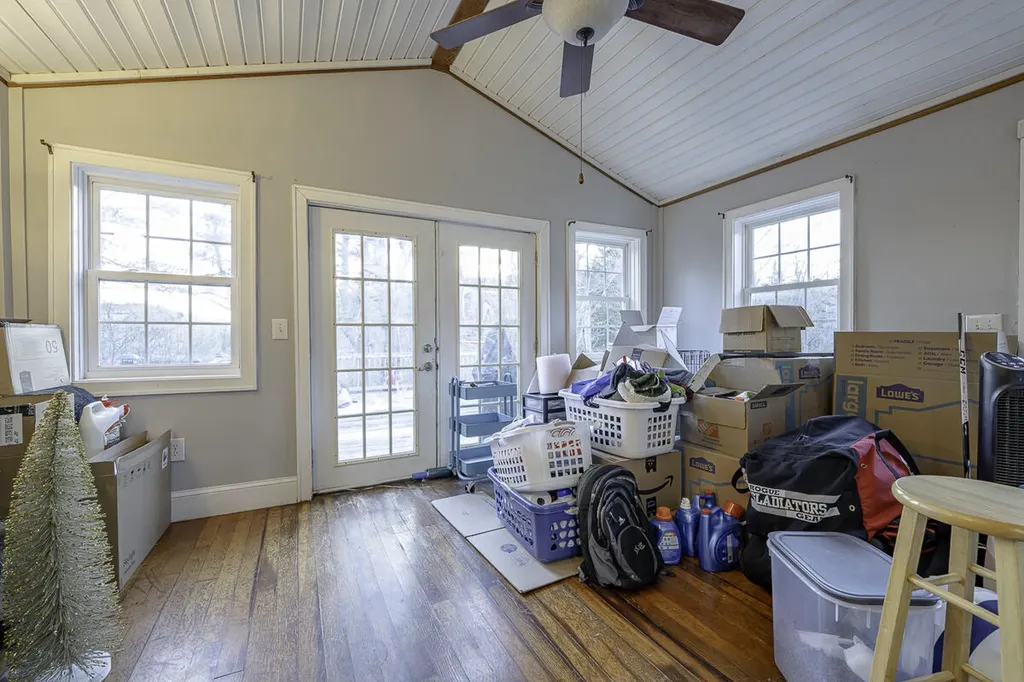 705 River Road Bowdoinham ME 04008