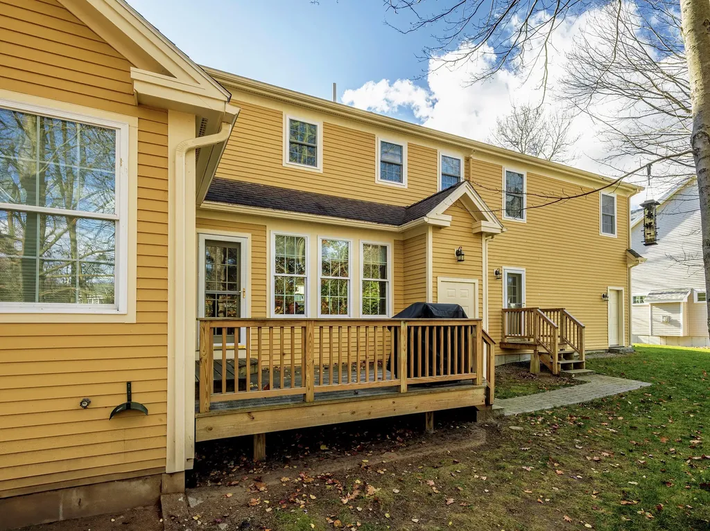 21 Buckthorn Circle Saco ME 04072