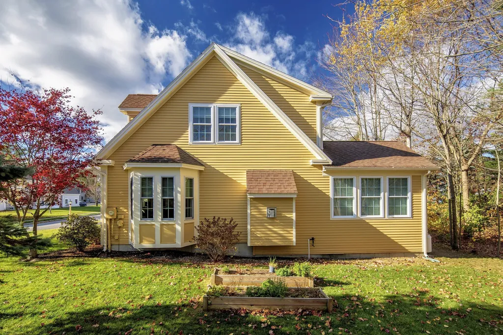 21 Buckthorn Circle Saco ME 04072