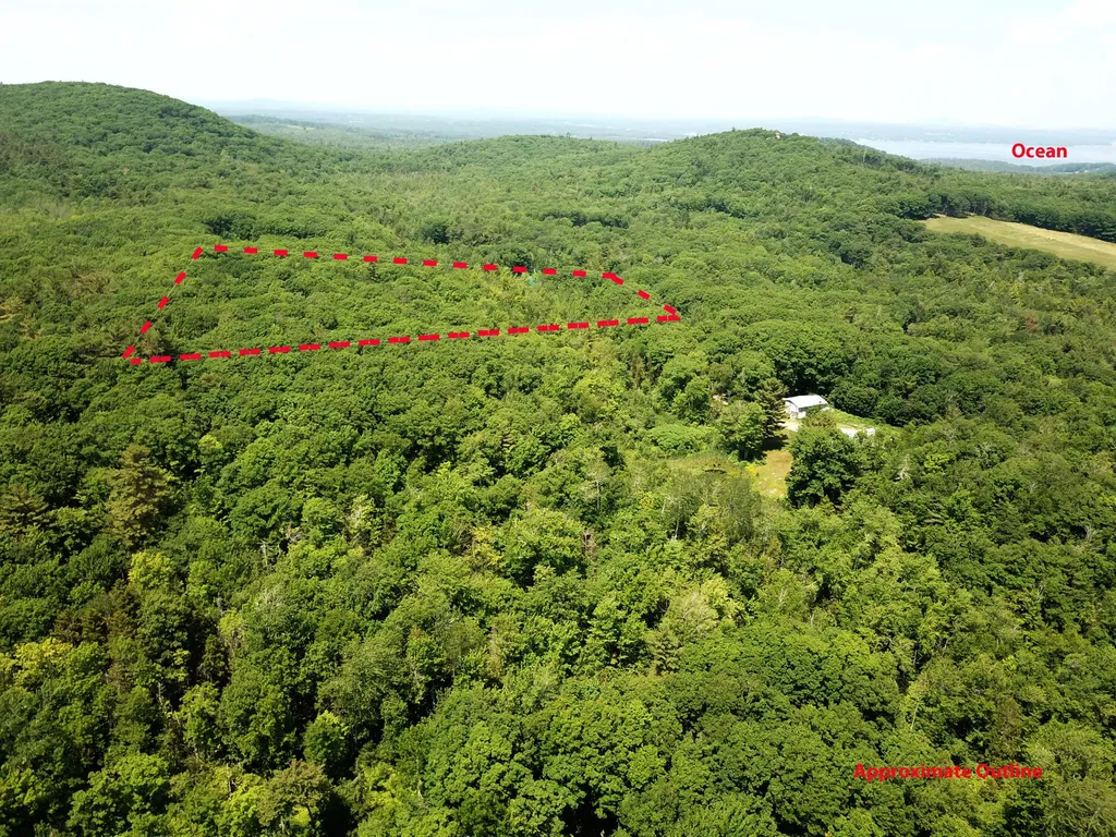 225 Priest Road Northport ME 04849