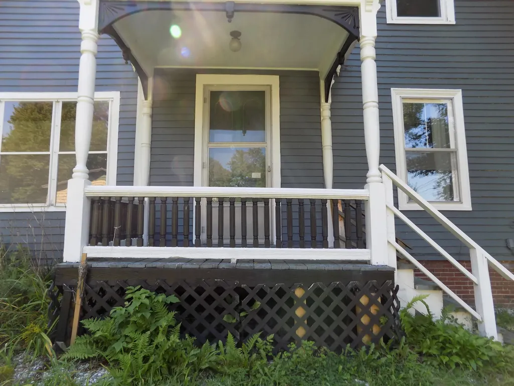 610 Water Street Gardiner ME 04345