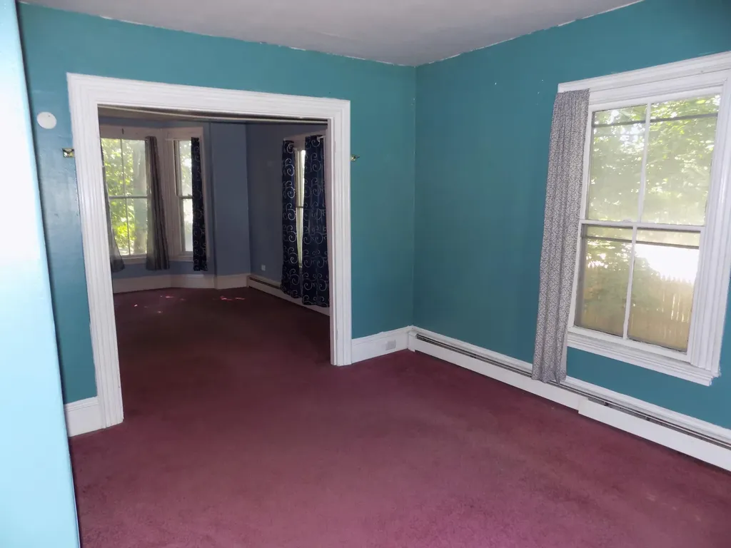 610 Water Street Gardiner ME 04345