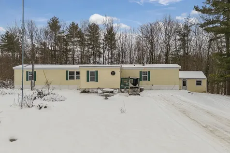 4 Edwards Road Poland ME 04274