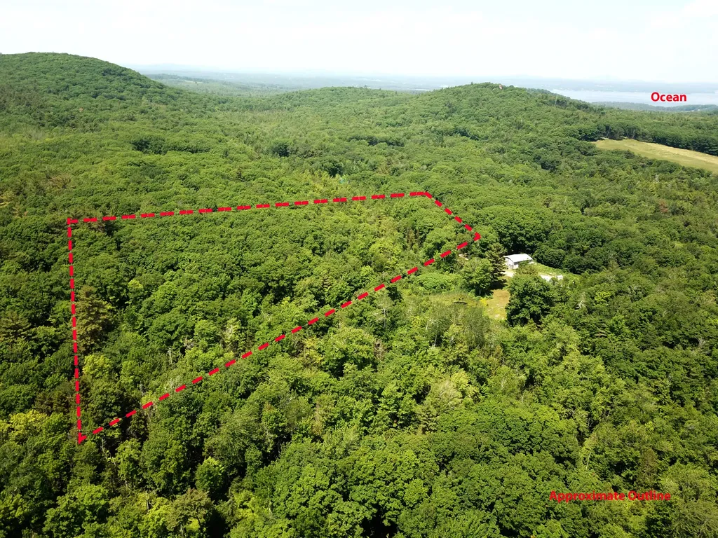223 Priest Road Northport ME 04849