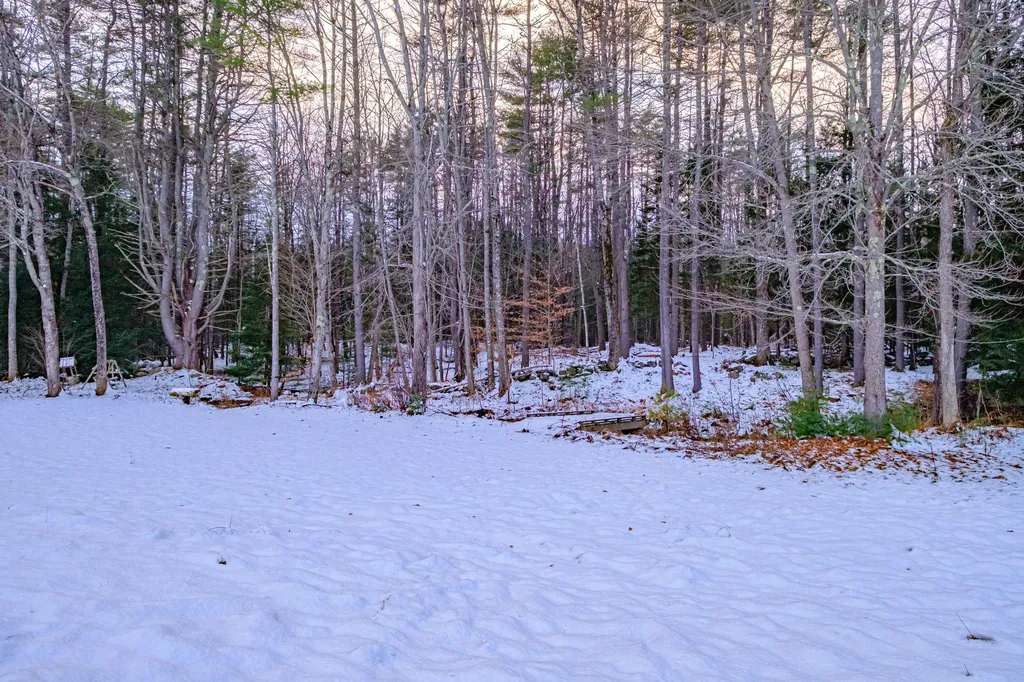 11 Sunnybrook Farm Road Bridgton ME 04009
