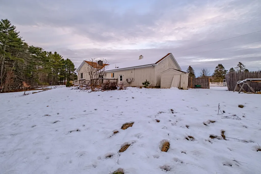 11 Sunnybrook Farm Road Bridgton ME 04009
