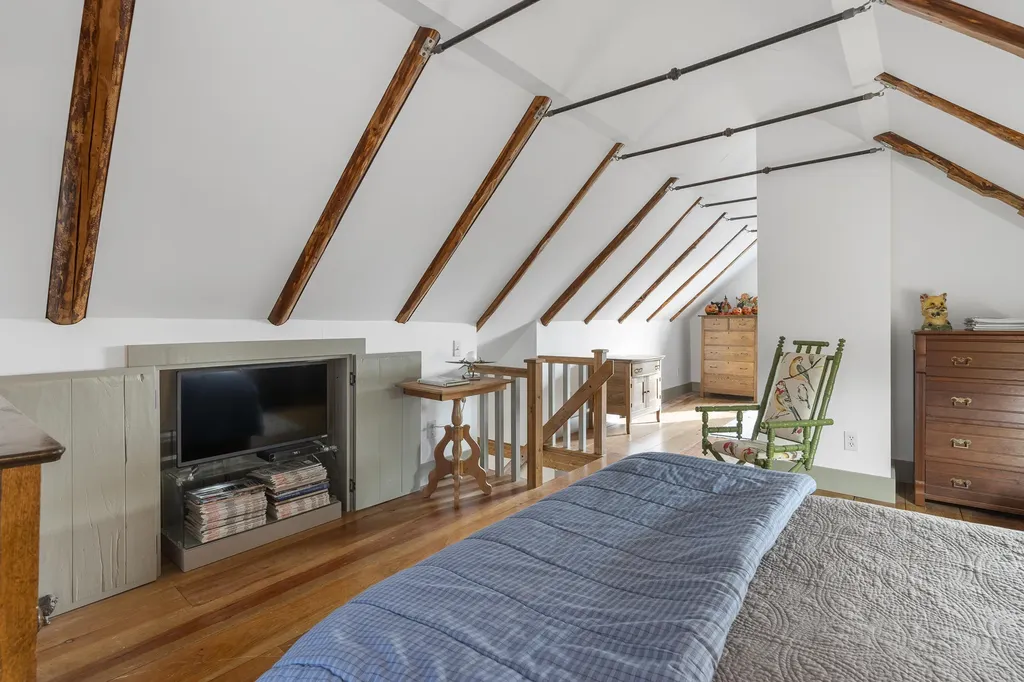 37 Townsend Avenue Boothbay Harbor ME 04538