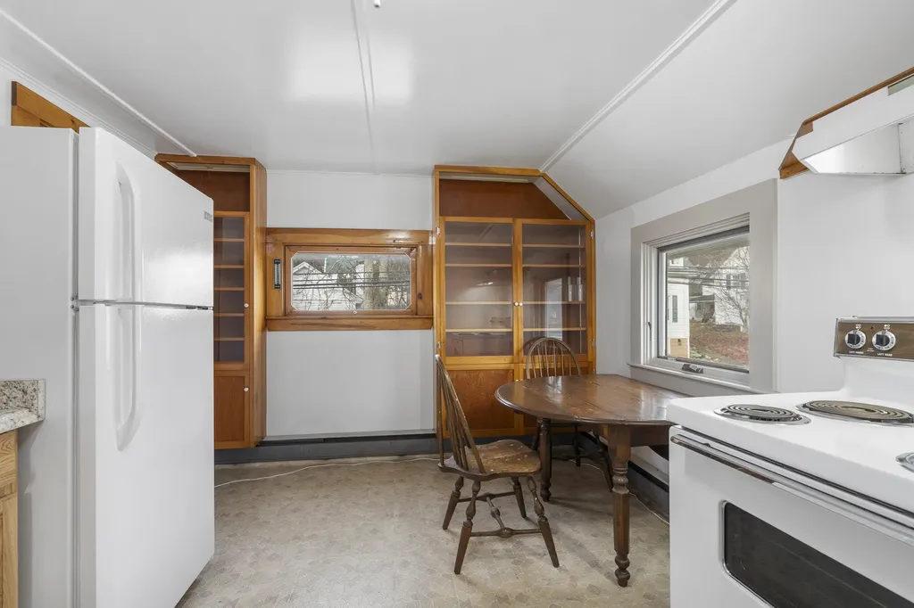 37 Townsend Avenue Boothbay Harbor ME 04538