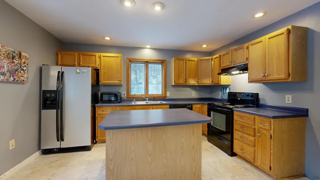 69 Mckenny Drive New Gloucester ME 04260