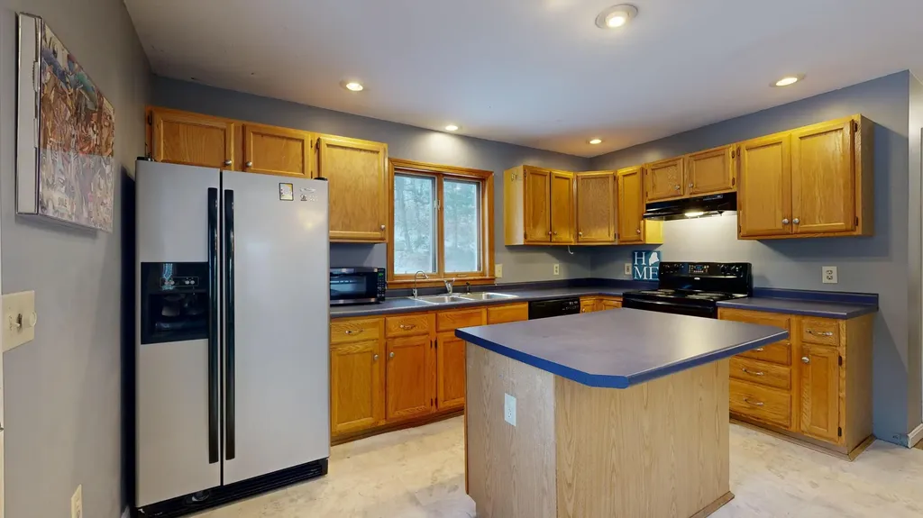 69 Mckenny Drive New Gloucester ME 04260