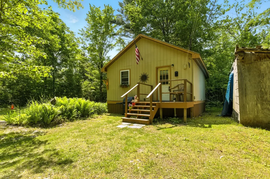 209 Perkins Road Burnham ME 04922