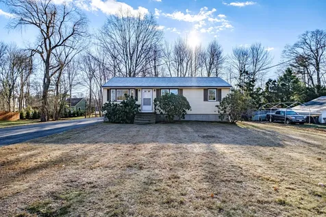 8 Woodside Drive Scarborough ME 04074