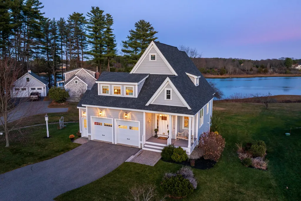 3 Cottage Way Kittery ME 03904