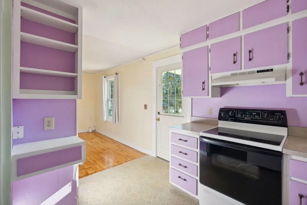 98 Spring Street Brunswick ME 04011