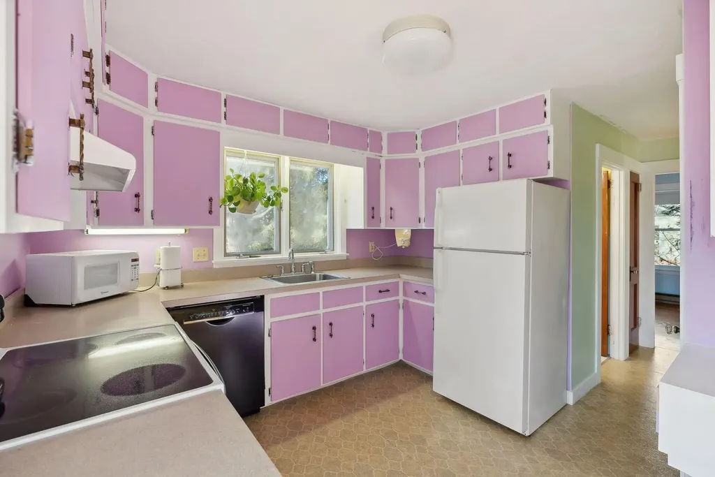 98 Spring Street Brunswick ME 04011