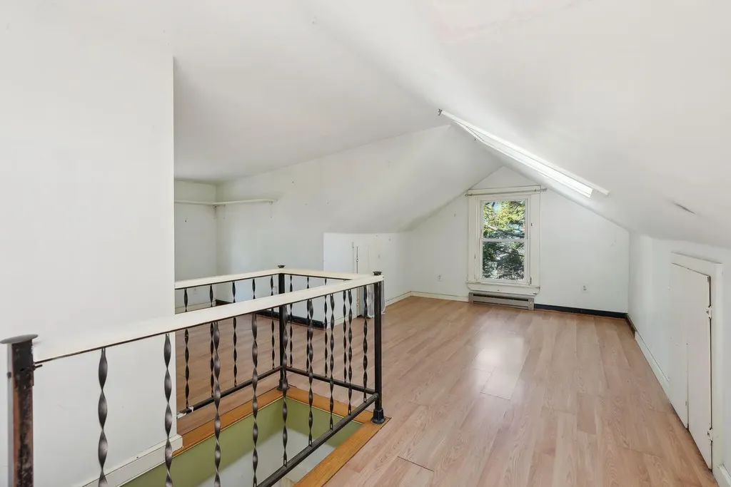 98 Spring Street Brunswick ME 04011