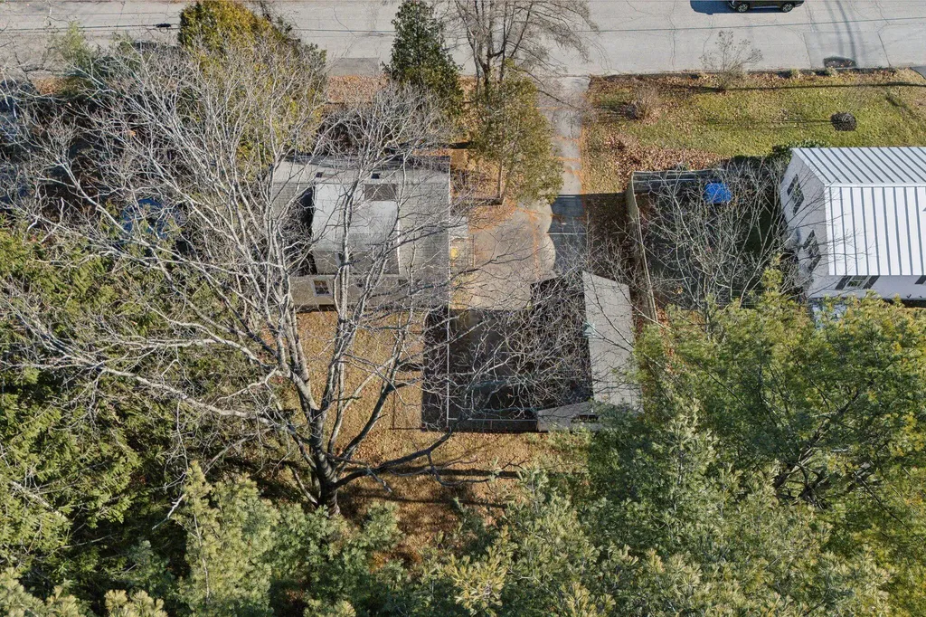 98 Spring Street Brunswick ME 04011