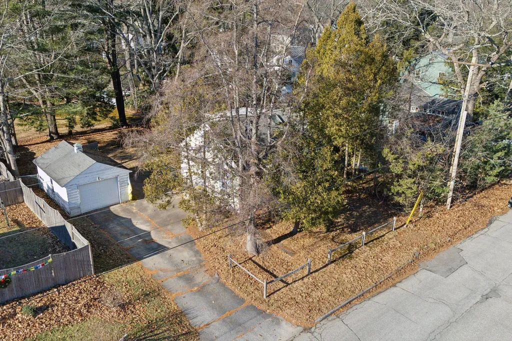 98 Spring Street Brunswick ME 04011