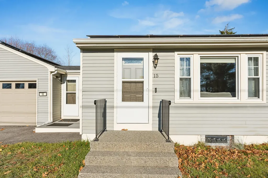 15 Pleasant Avenue Scarborough ME 04074