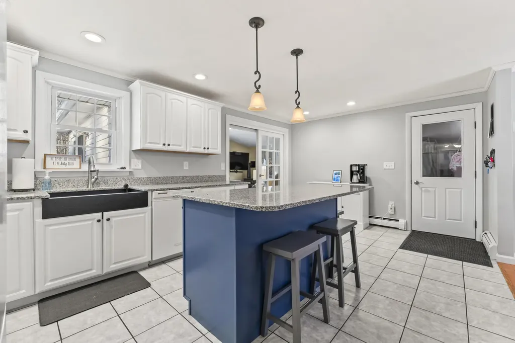 8 Sheffield Avenue Lewiston ME 04240