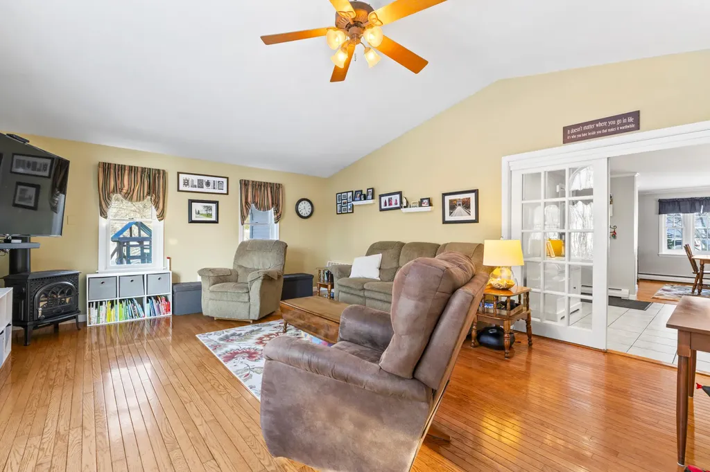 8 Sheffield Avenue Lewiston ME 04240