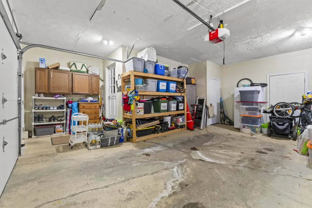 8 Sheffield Avenue Lewiston ME 04240